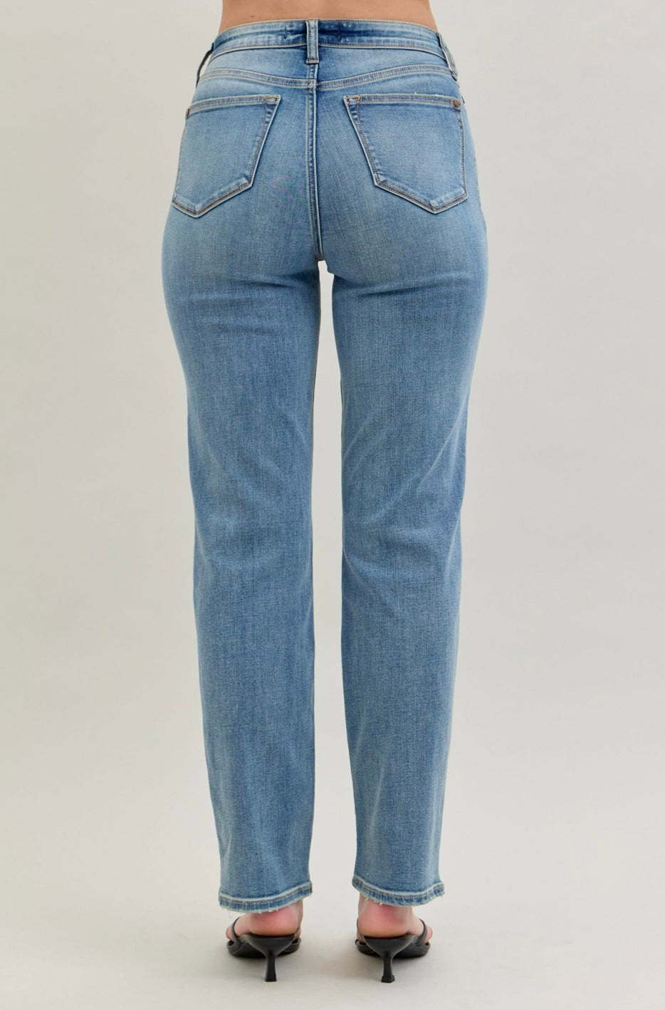 HIGH WAIST STRAIGHT FIT