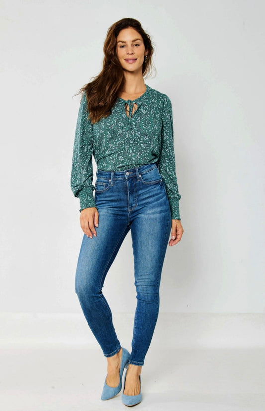 High Waisted Classic Skinny Jeans