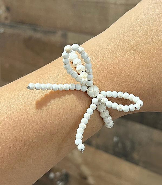 White Bow Beaded Bracelet